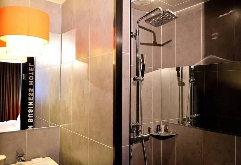 スタンダードルーム, Golden Business