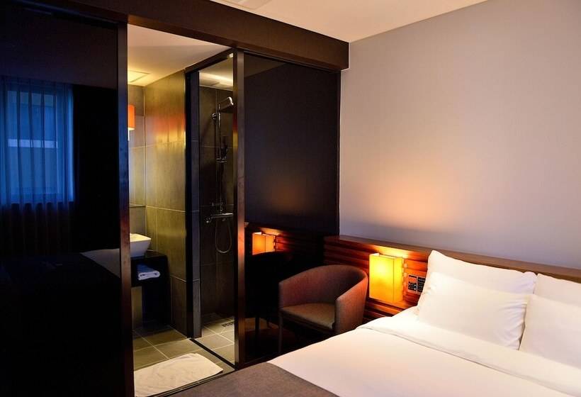 스탠다드 룸, Golden Business