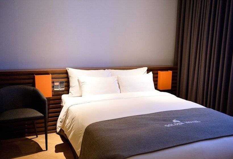 스탠다드 룸, Golden Business