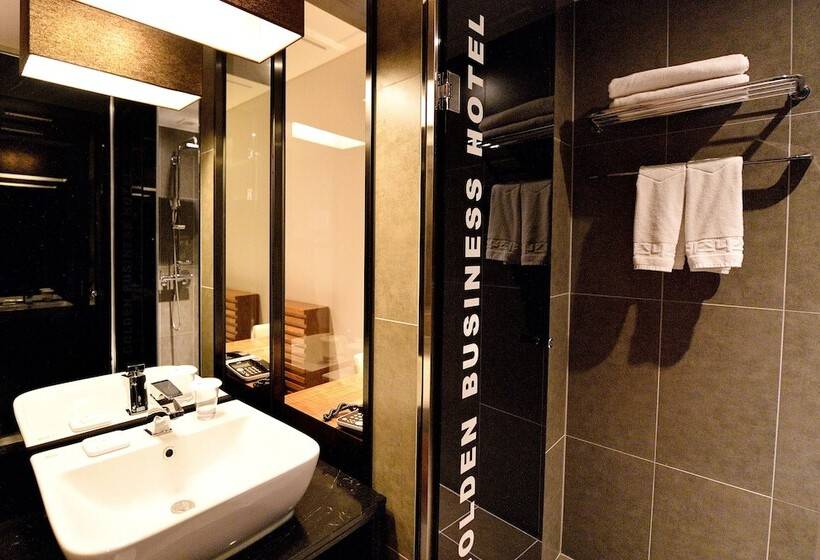 패밀리 룸, Golden Business