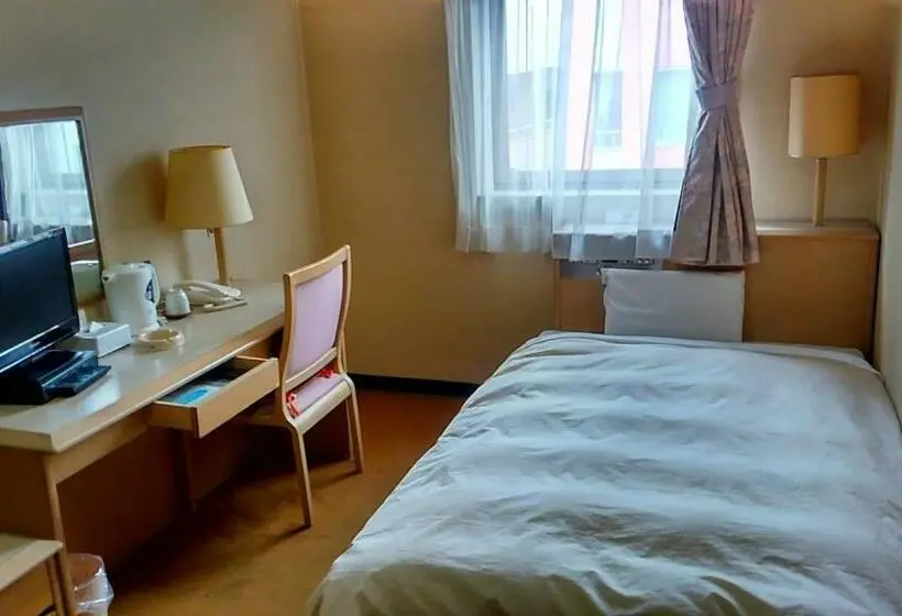 Standard Yhden Hengen Huone, Hitachi Hills