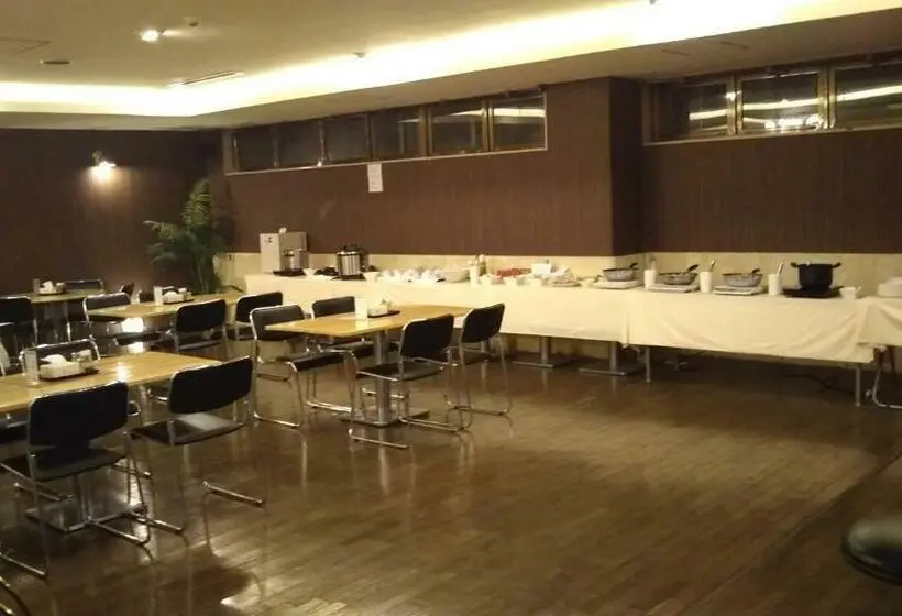 Standard Yhden Hengen Huone, Hitachi Hills
