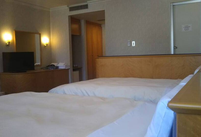 Номер Deluxe, Hitachi Hills