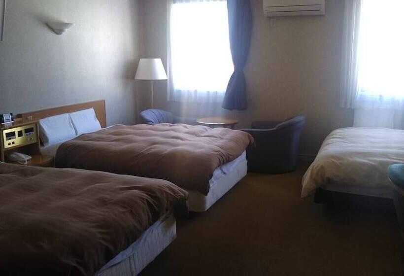 Номер Deluxe, Hitachi Hills