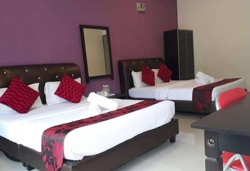 חדר משפחתי, Max Ferringhi