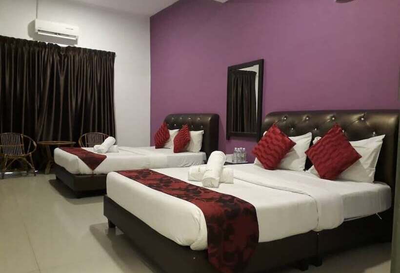 חדר משפחתי, Max Ferringhi