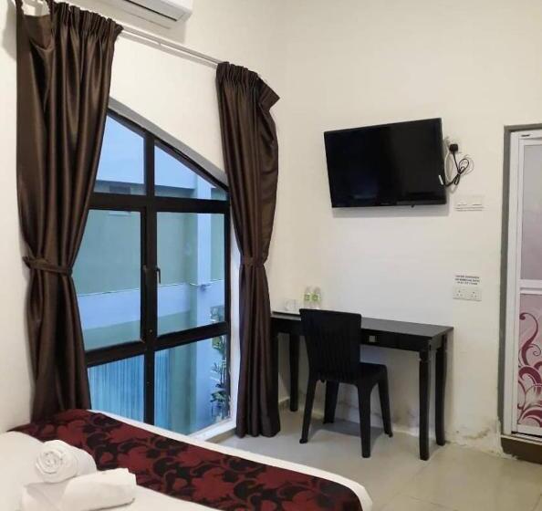 חדר סטנדרט, Max Ferringhi