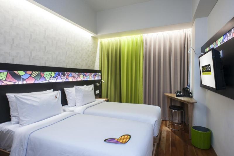 スタンダードルーム, Maxonehotels At Dharmahusada   Surabaya