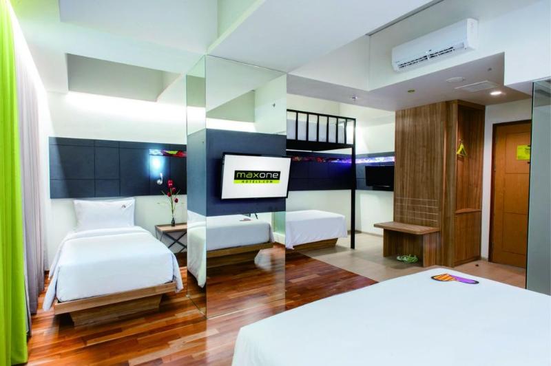 スタンダードルーム, Maxonehotels At Dharmahusada   Surabaya