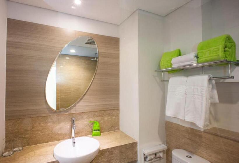 スタンダードルーム, Maxonehotels At Dharmahusada   Surabaya