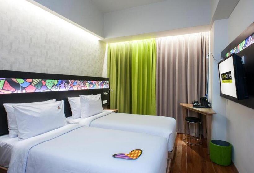 スタンダードルーム, Maxonehotels At Dharmahusada   Surabaya