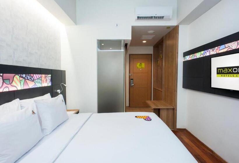 スタンダードルーム, Maxonehotels At Dharmahusada   Surabaya