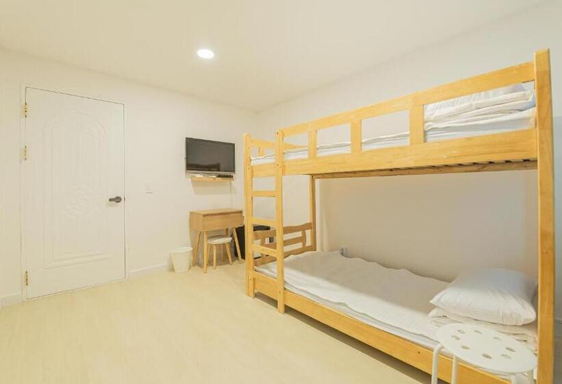 스탠다드 룸, James Blue Hostel