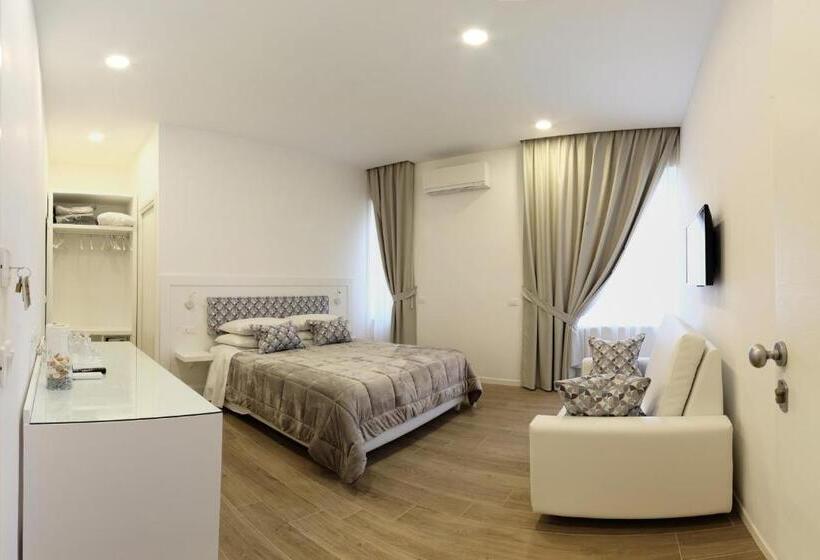 اتاق لوکس سه تخته, Dea Guest House