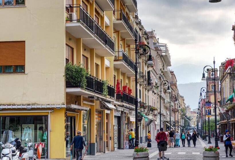 バルコニー付きスタンダードルーム, Dea Guest House