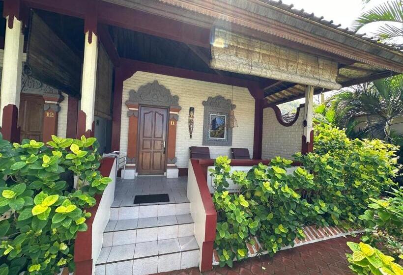 Бунгало Стандарт Вид на Море, Pondok Bambu Resort   5 Stars Padi Dive Centre