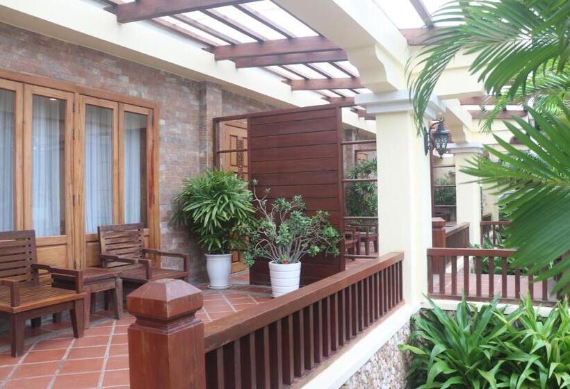 디럭스 룸, Try Palace Resort Kep