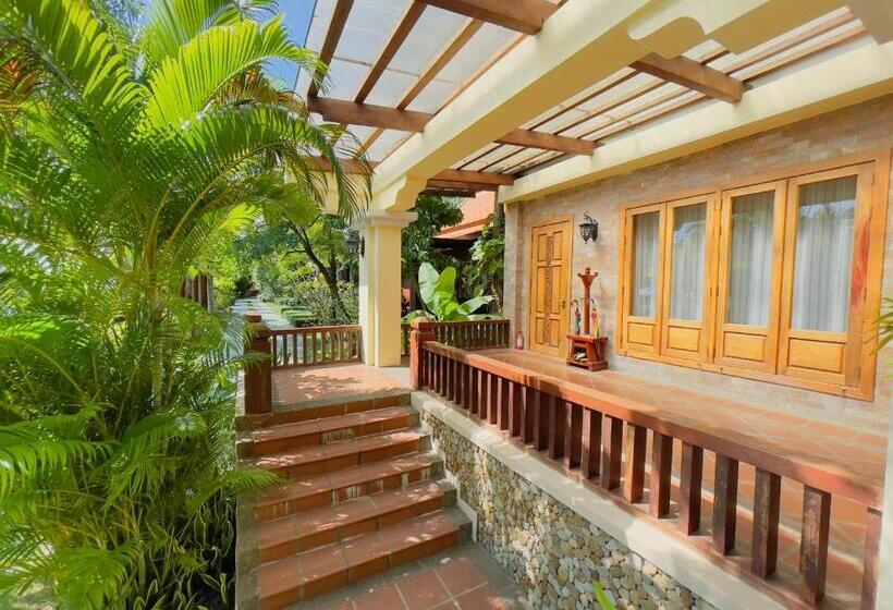 اتاق لوکس, Try Palace Resort Kep