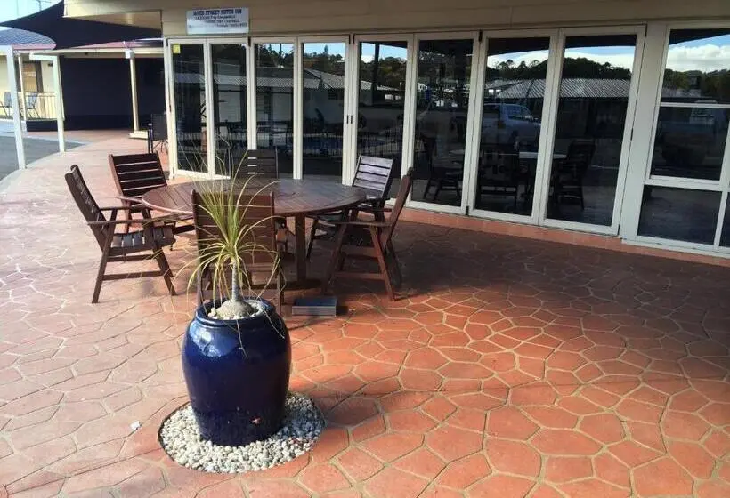Executive-sviitti 2 Makuuhuonetta, James Street Motor Inn