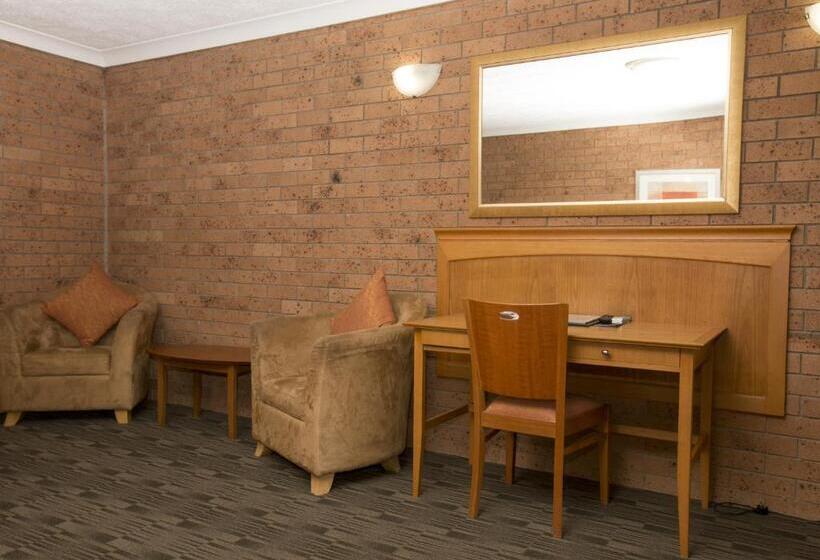 جناح إدارى, James Street Motor Inn