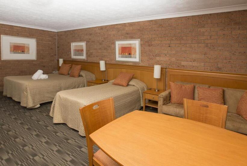 エクゼクティブスイート, James Street Motor Inn