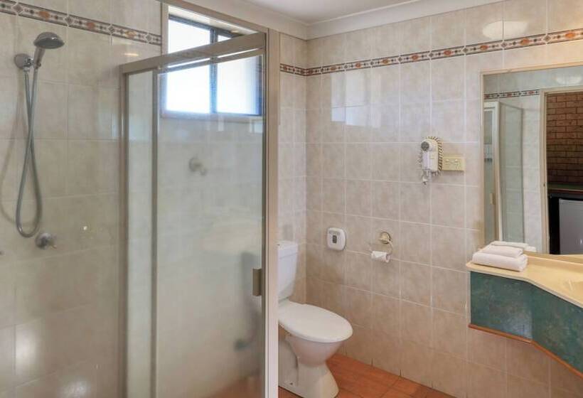 غرفة قياسية, James Street Motor Inn