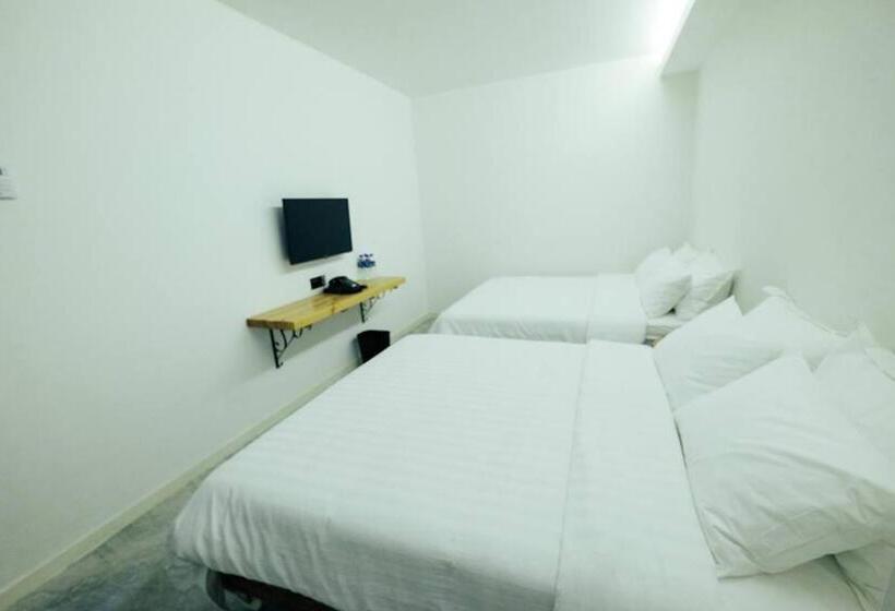 Camera Familiare, White Loft