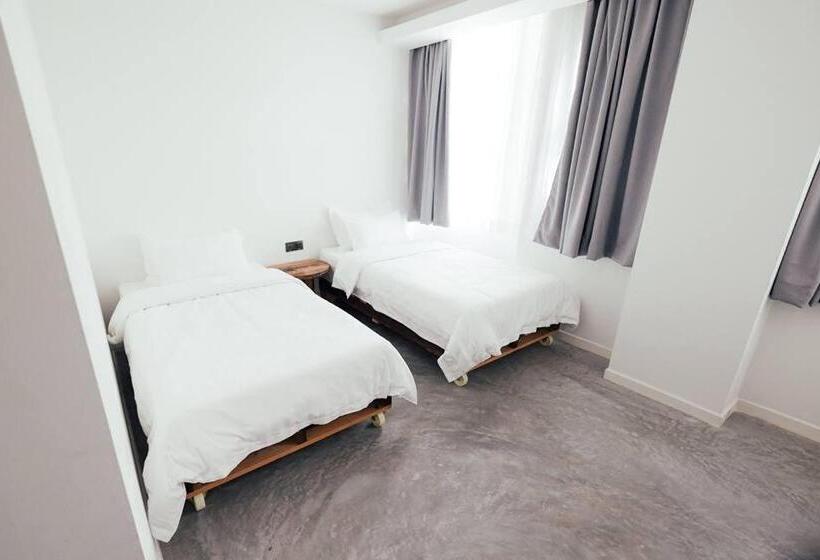 Camera Deluxe, White Loft