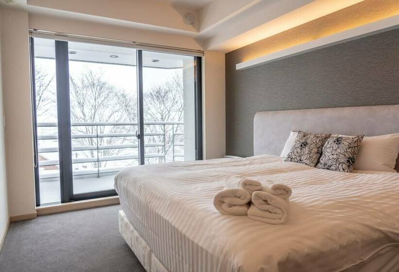 דירת חדר פרמיום, Akazora