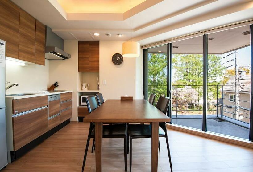 דירת פרמיום 2 חדרי שינה, Akazora