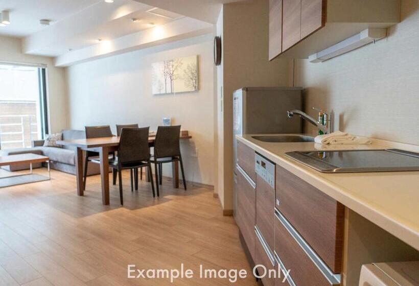 דירת חדר פרמיום, Akazora