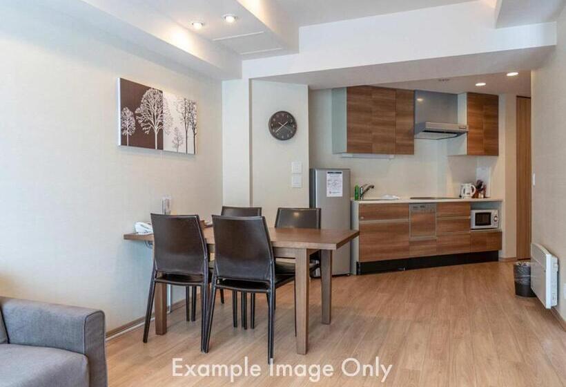 דירת חדר פרמיום, Akazora