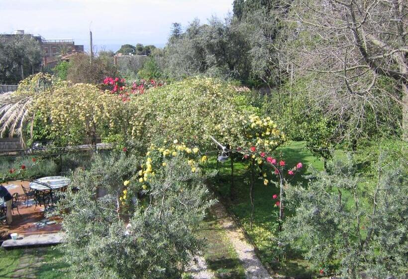 کلبه ییلاقی, Chalet Lidia