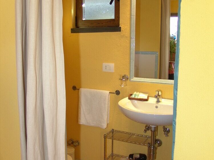 کلبه ییلاقی, Chalet Lidia