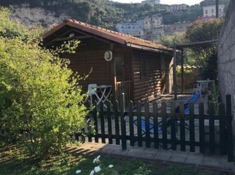 کلبه ییلاقی, Chalet Lidia