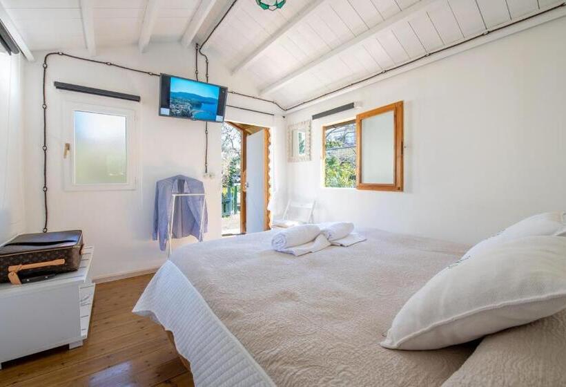 کلبه ییلاقی, Chalet Lidia