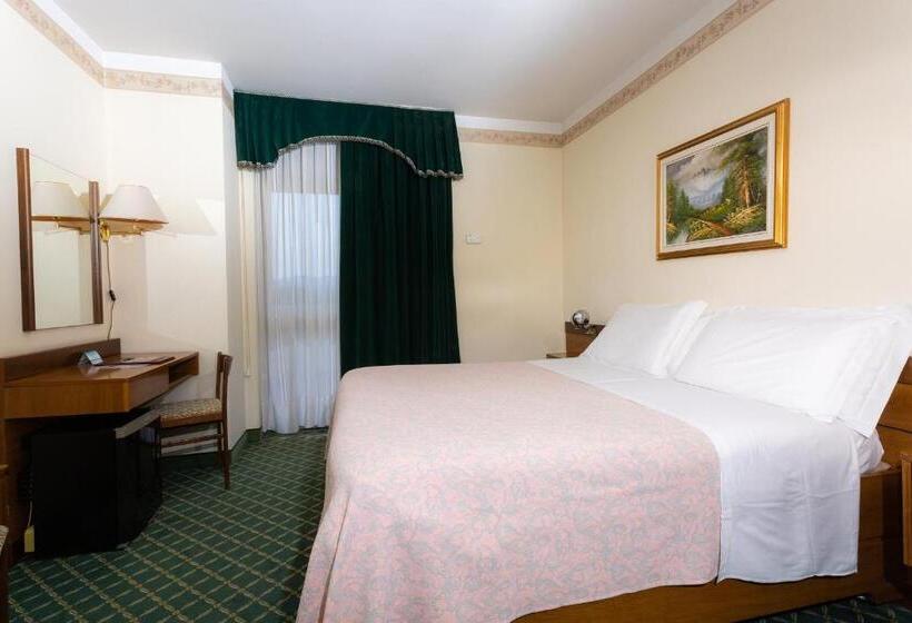 غرفة قياسية مزوَّدة بشُرفة, Terme Abano Verdi