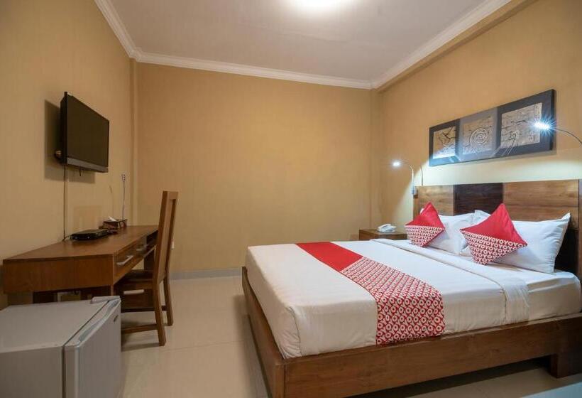 غرفة ديلوكس, Capital O 612 Dante Guesthouse