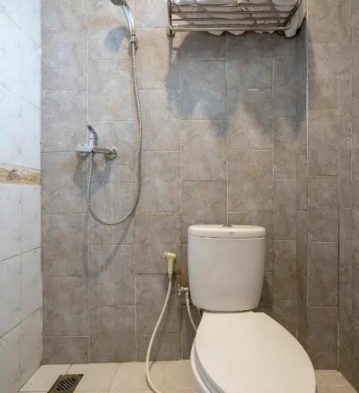 سوییت خانوادگی, Capital O 612 Dante Guesthouse