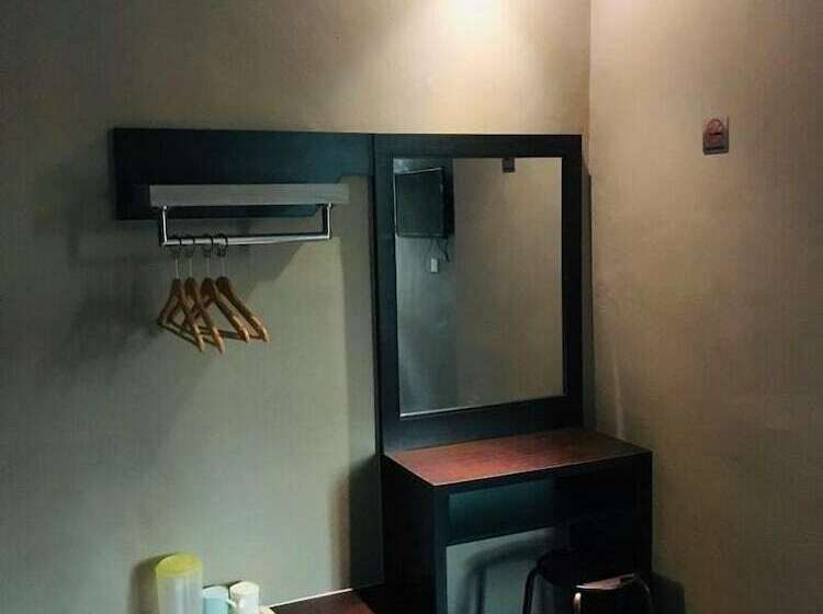 デラックスルーム, Highway Times Inn