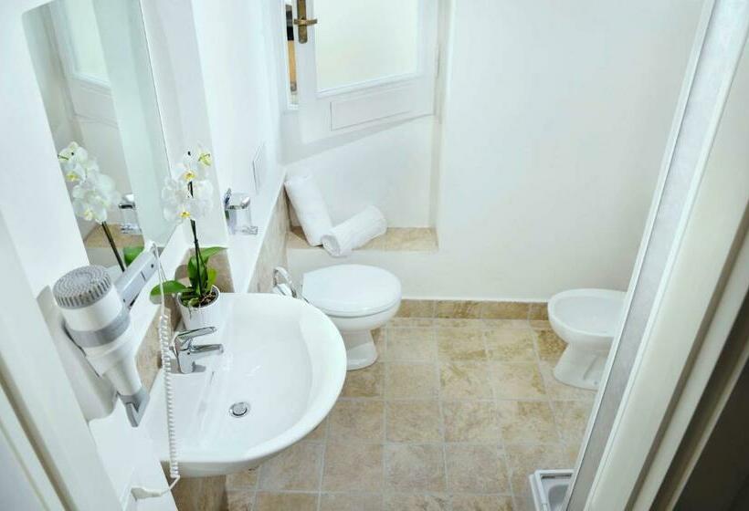 اتاق استاندارد, B&b Relais Inn Lucca