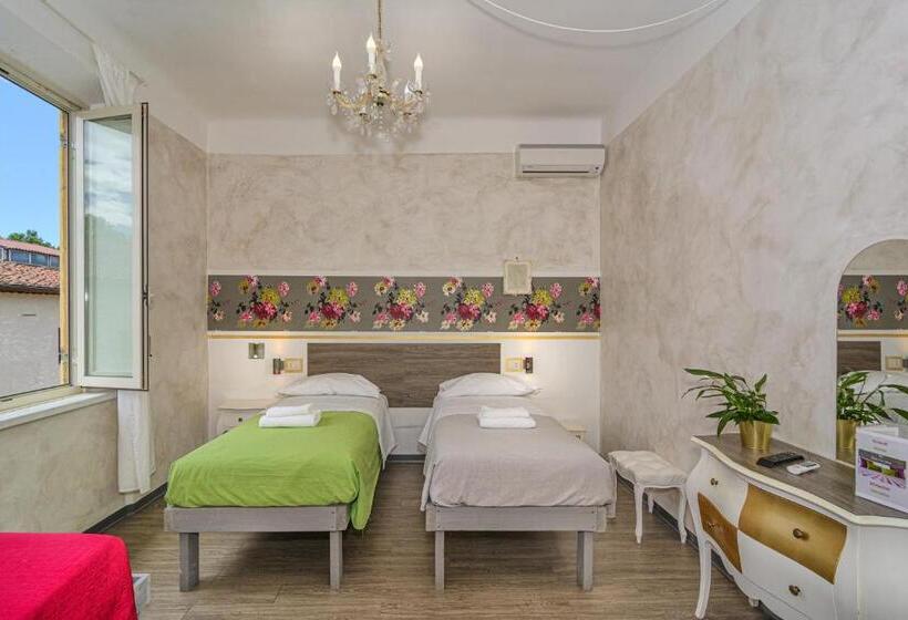 اتاق استاندارد سه نفره, B&b Relais Inn Lucca