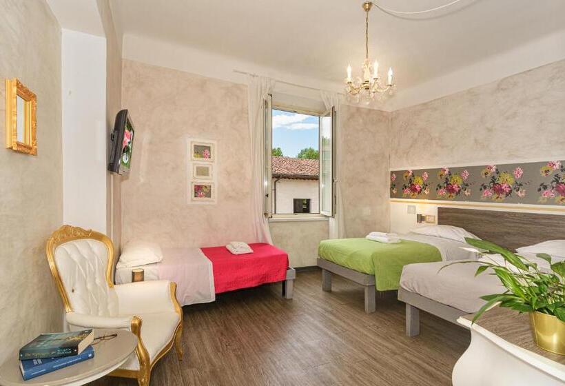 اتاق استاندارد سه نفره, B&b Relais Inn Lucca