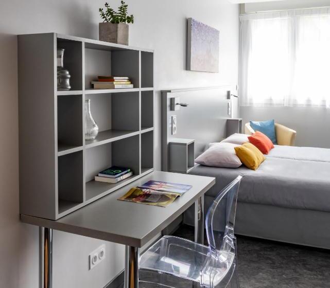 豪华工作室, Smartappart Lorient