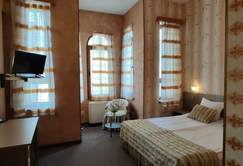 スタンダードルーム, семеен хотел булаир