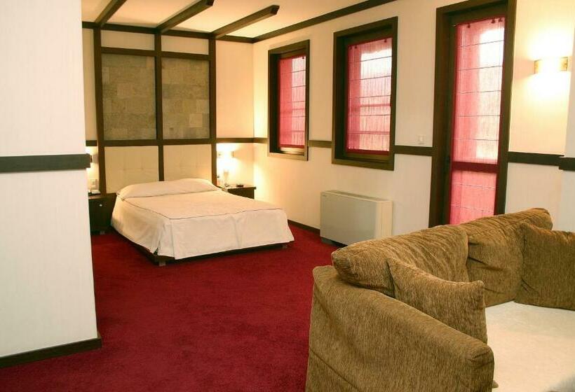 סוויטת ג'וניור עם מרפסת, Domaine Peshtera