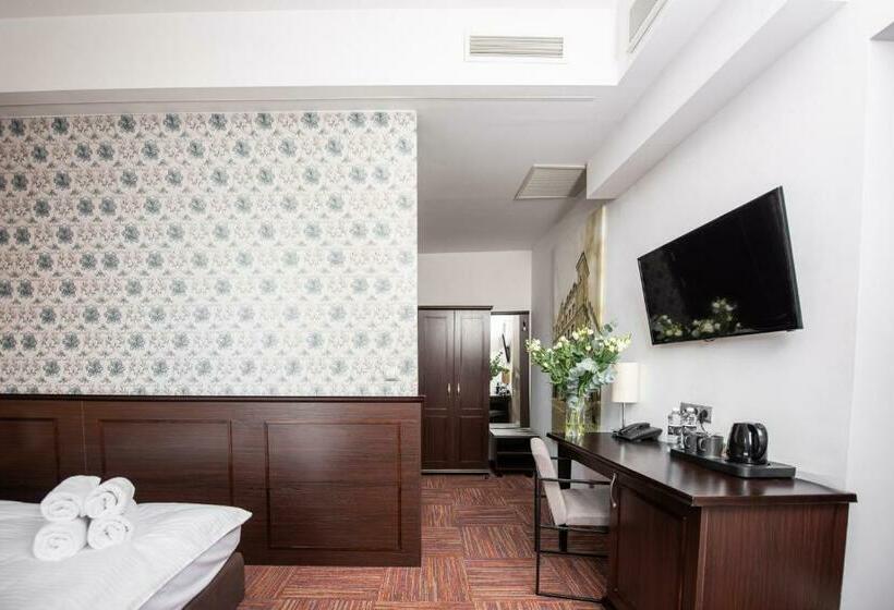 スタンダードルーム, Palazzo Rosso Old Town