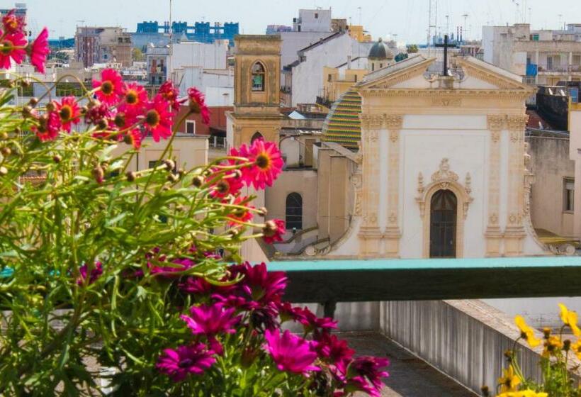 سوئیت با وان آب گرم, Penthouse Station Luxury Apts Le Dimore