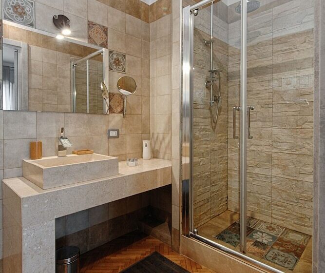 اتاق لوکس, Penthouse Station Luxury Apts Le Dimore