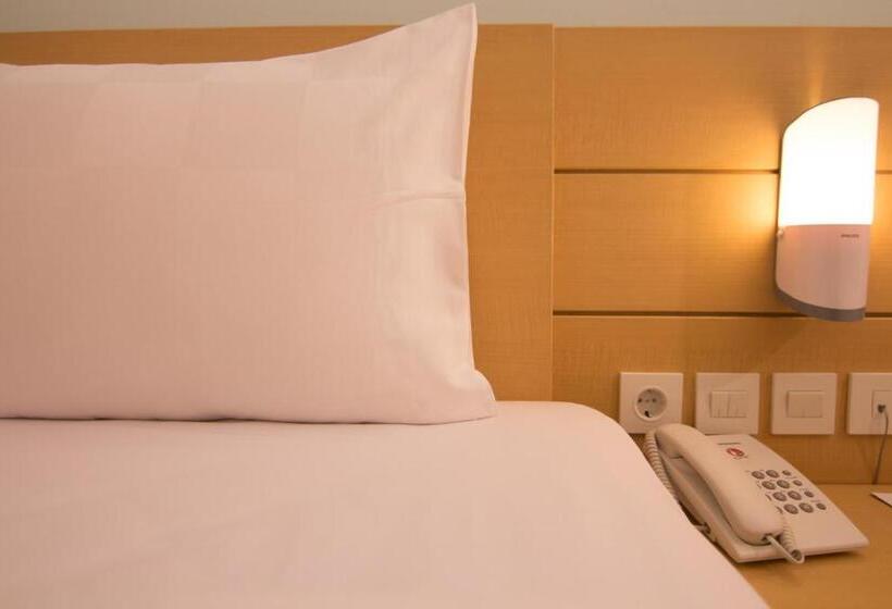 Cameră Superioară, 88 Kopo Bandung By Wh